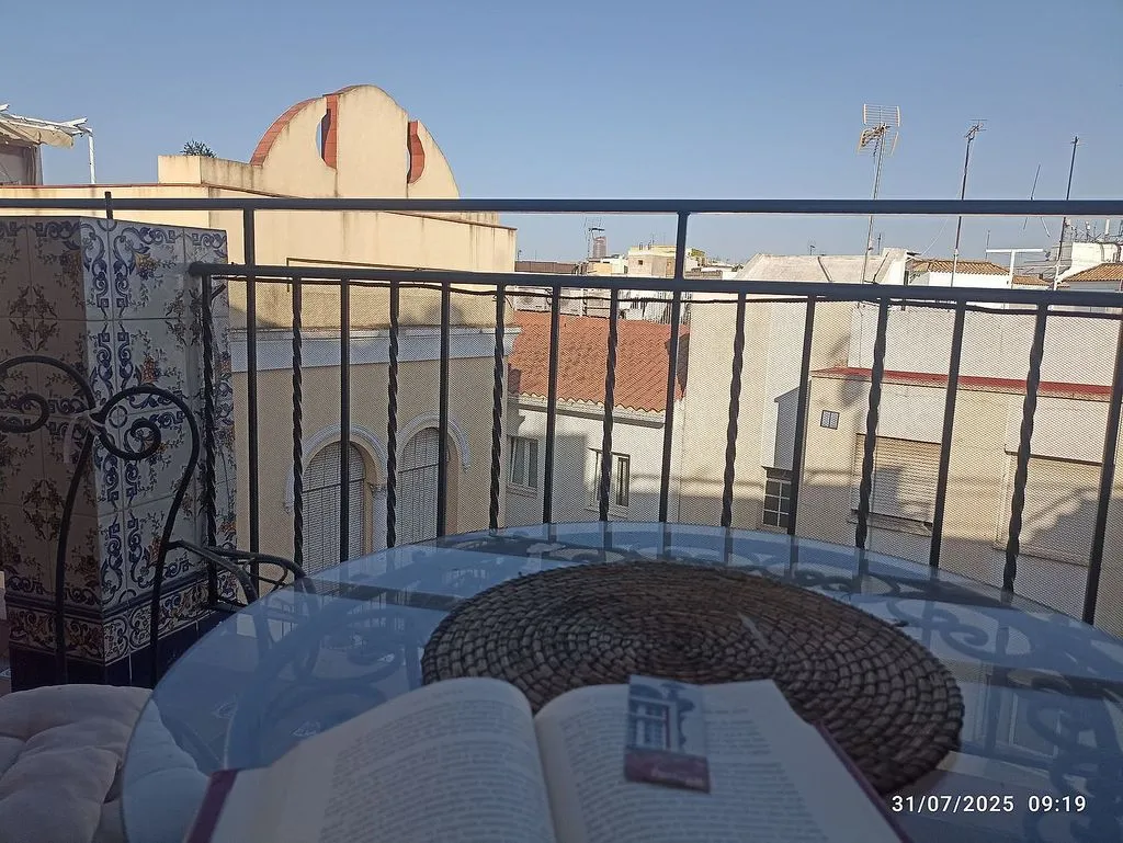 Balcon - Charming Loft with Terrace in Muro de Los Navarros