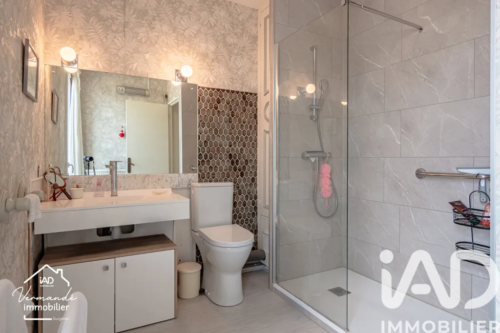 Salles de bain - Appartement avec toit-terrasse à La Rochelle