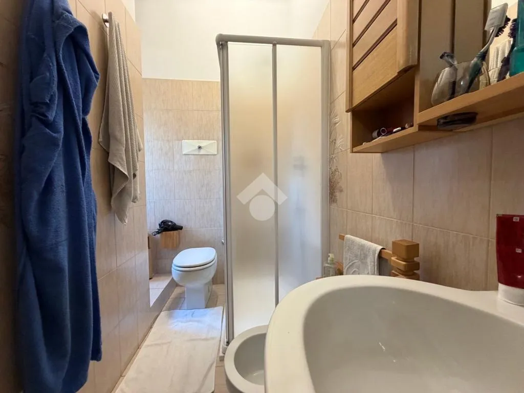 Bathrooms - 2-Bedroom Apartment in Historic Centre, Pessano