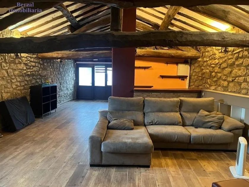 Séjour - Bodega with Bar and Restaurant in Baños de Ebro