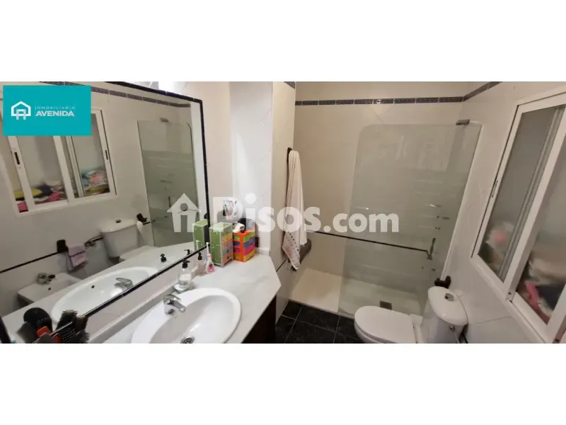 Salles de bain - House with Private Garden in Central Ensanche