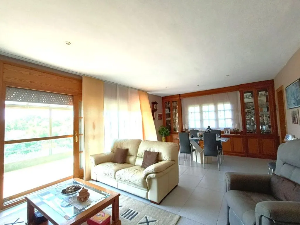 Elutuba - Luxury Villa with Sea Views in Mataró