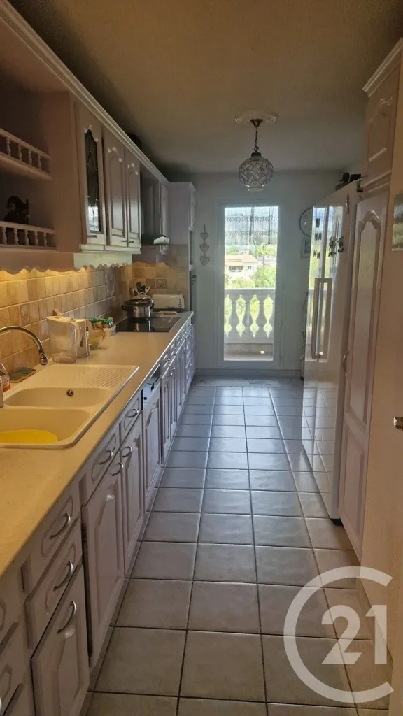 Köök - Penthouse with Sea View in Fréjus