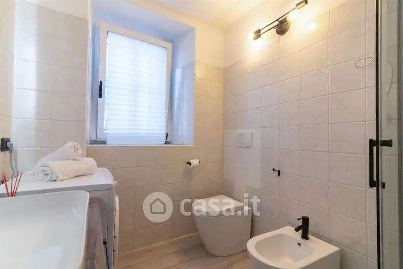 Salles de bain - Modern Studio with Garden View in Borgomanero
