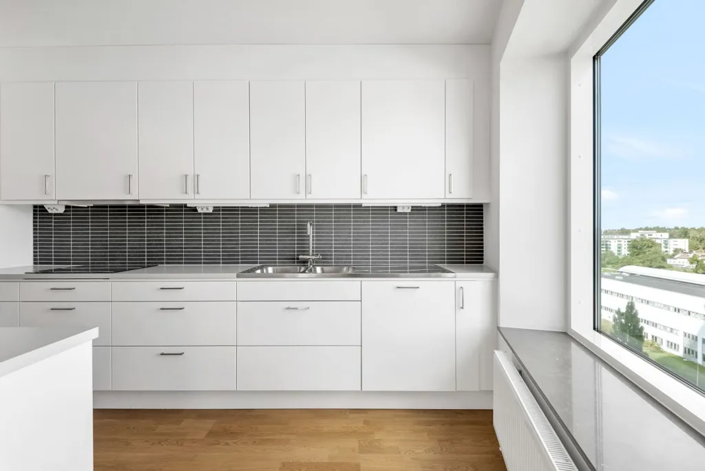 Cuisine - Apartment with South-Facing Loggia in Kista