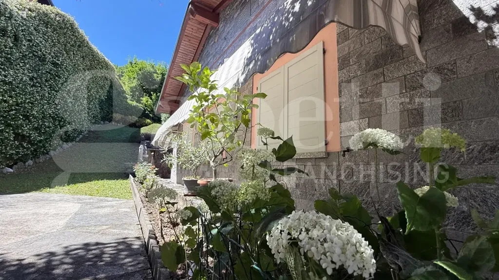 Esterno - Panoramic Villa with Garden in Asso (CO)