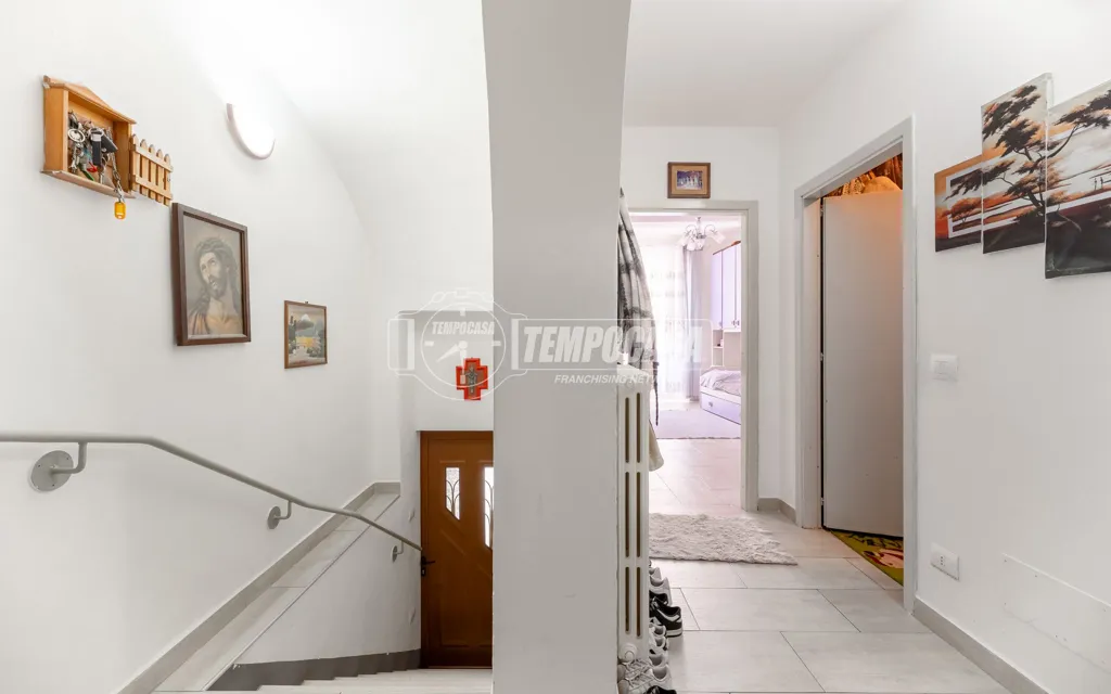 Entrée - Restored Apartment with Panoramic Terrace in Marradi