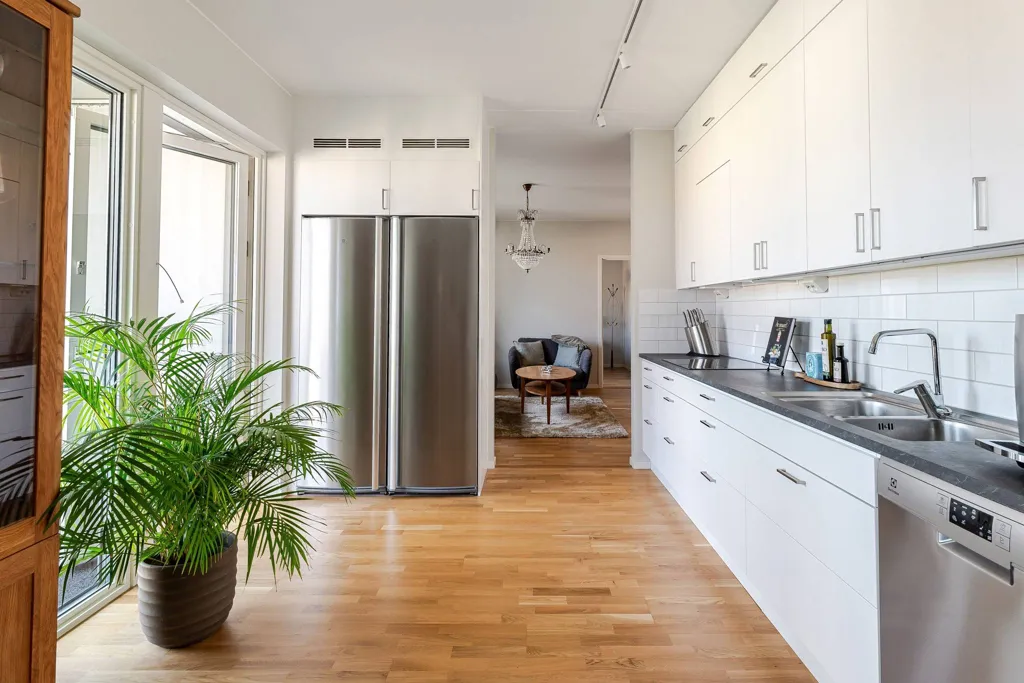 Köök - Apartment with Large Balcony in Östermalm