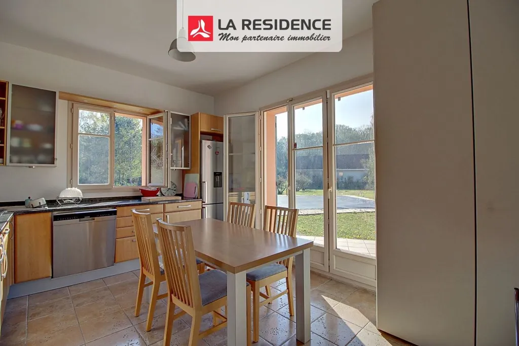 Cuisine - Maison de Caractère avec Piscine à Chambourcy