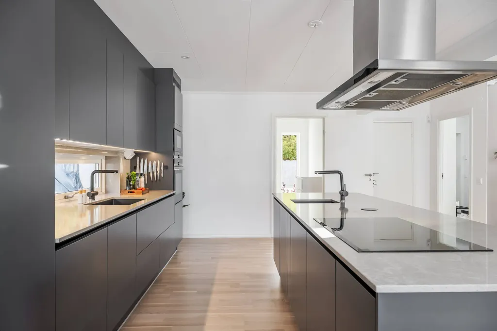 Cuisine - Contemporary Two-Storey House in Svärtinge
