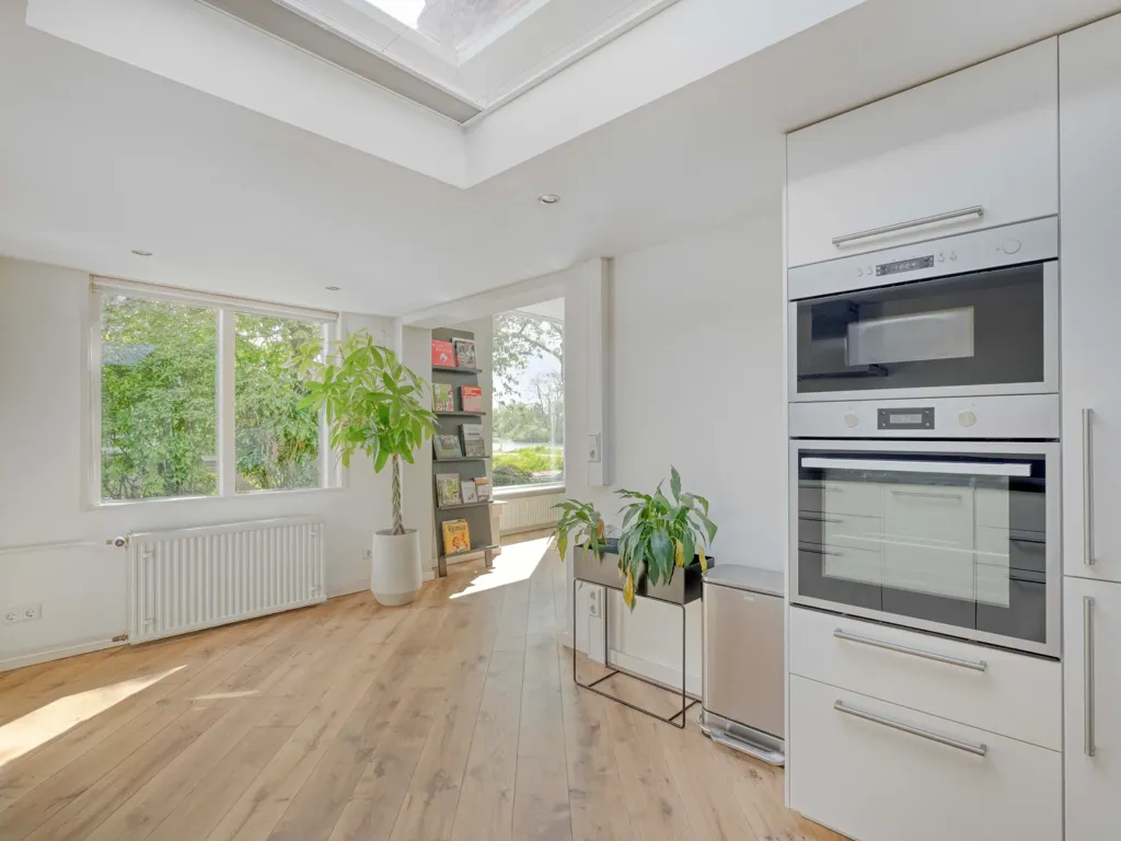 Cucina - Charming 1910 House with Water View in Vecht