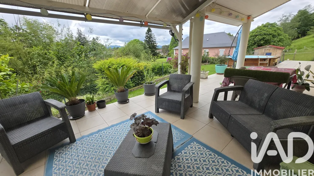 Terrass - Contemporary House with Pool in Oloron-Sainte-Marie