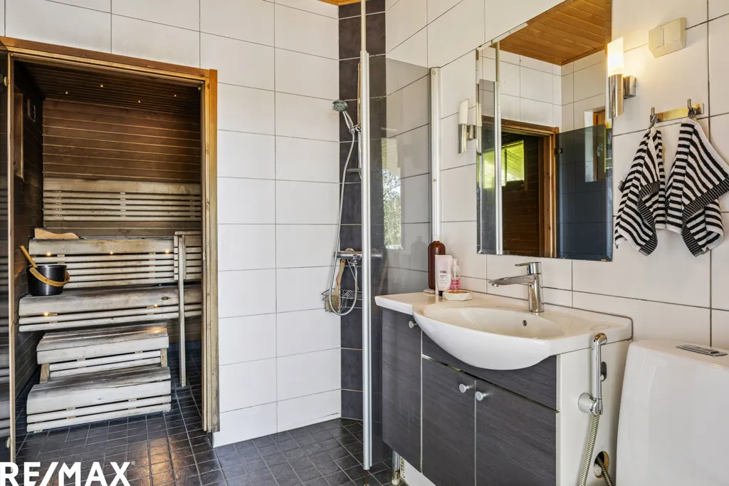Bagni - Geothermal House with Private Beach in Taipalsaari