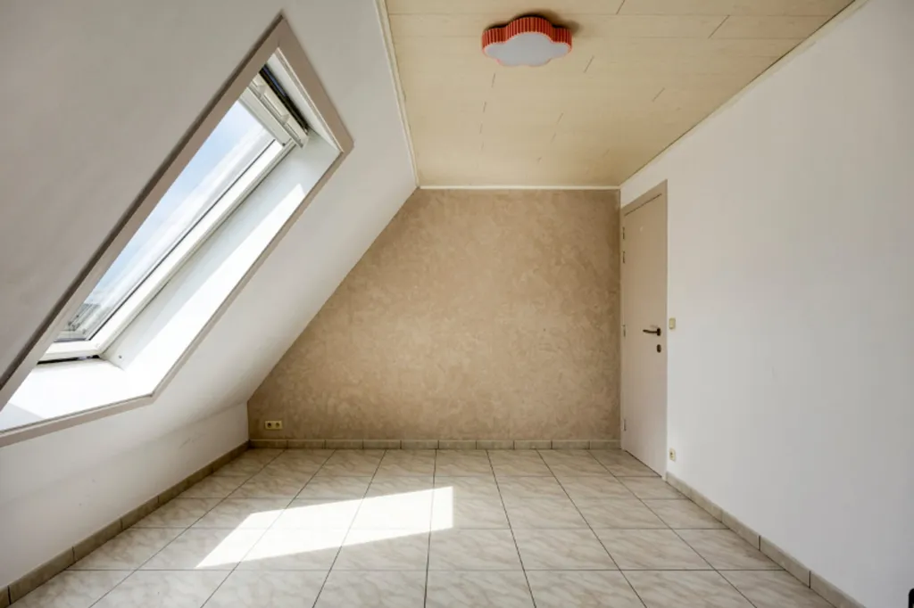 Pièces - Appartement Centré avec Terrasse à Nazareth