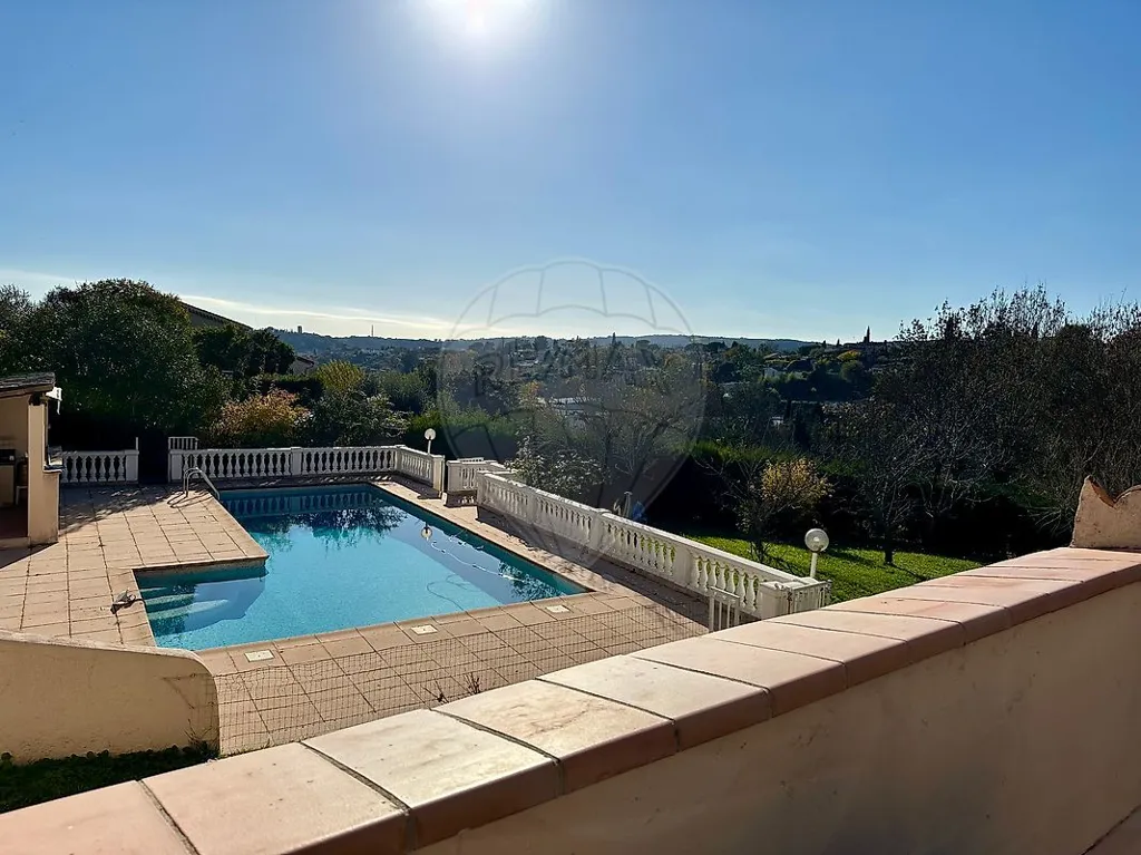 Maison 10 pièces à Saint-Paul-de-Vence