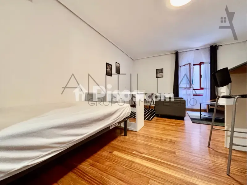 Magamistoad - Studio with Central Madrid Location