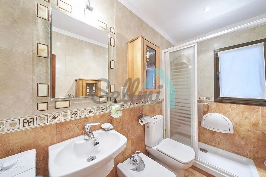 Bagni - Furnished Flat with Study Spaces in Oviedo