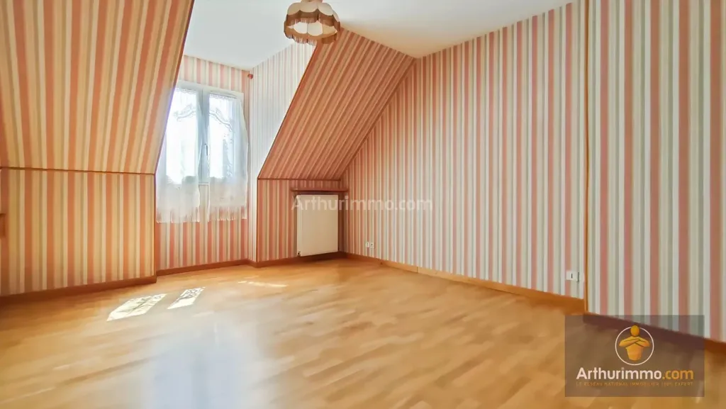 Toad - Luxury House with Garden in Bondoufle