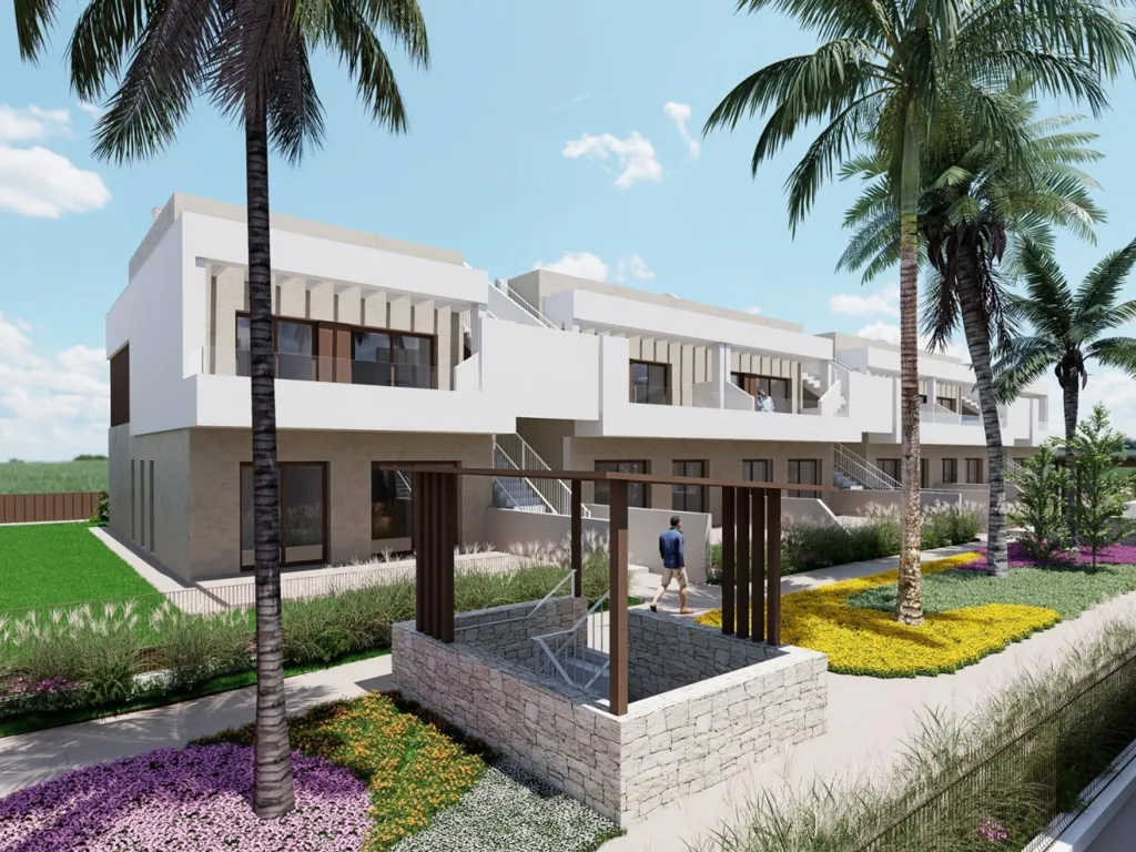 Villa with Private Garden in Los Alcázares