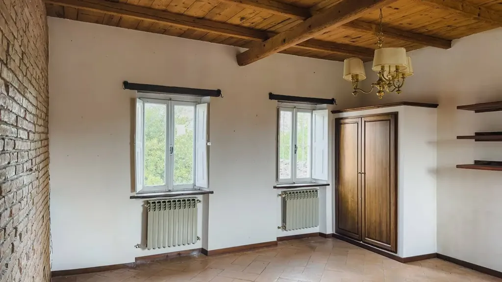 Pièces - Lombard Rustic Villa with Garden in Torrazza Coste