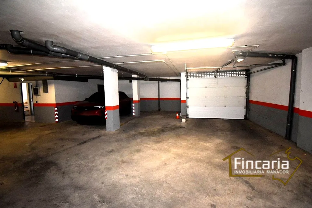 Garage - Penthouse with Bay View in Carrer Penyes