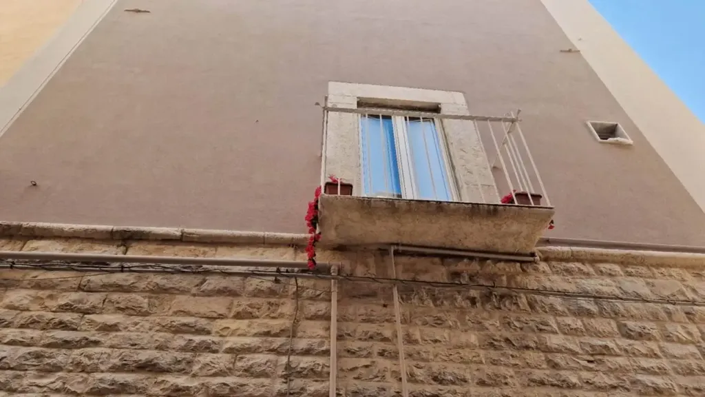 Esterno - Corner House with Balcony in Andria Centre