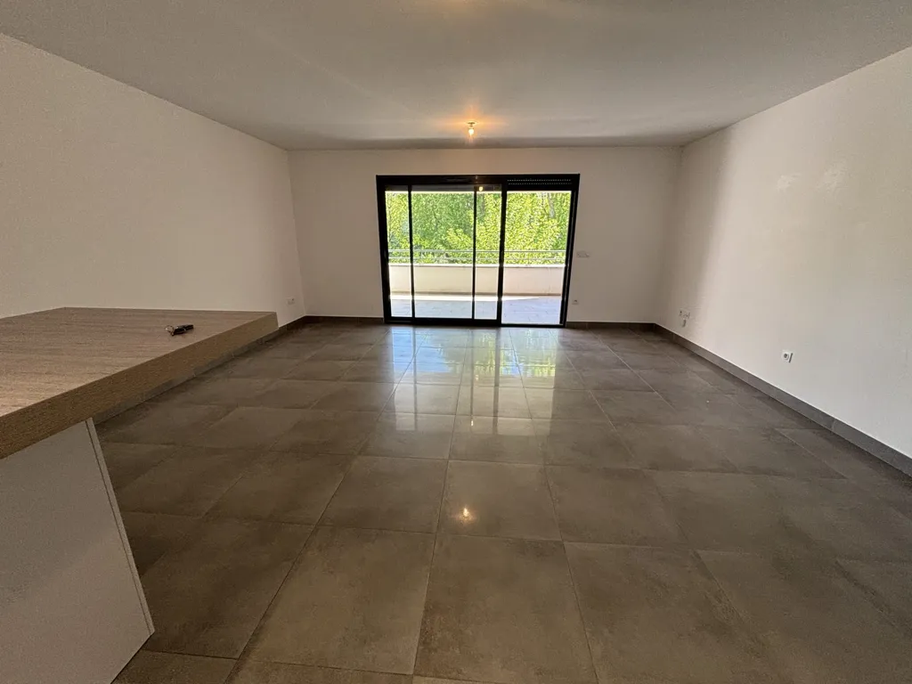 Soggiorno - Modern Flat with Terrace in Château-Fleury, Romans-sur-Isère