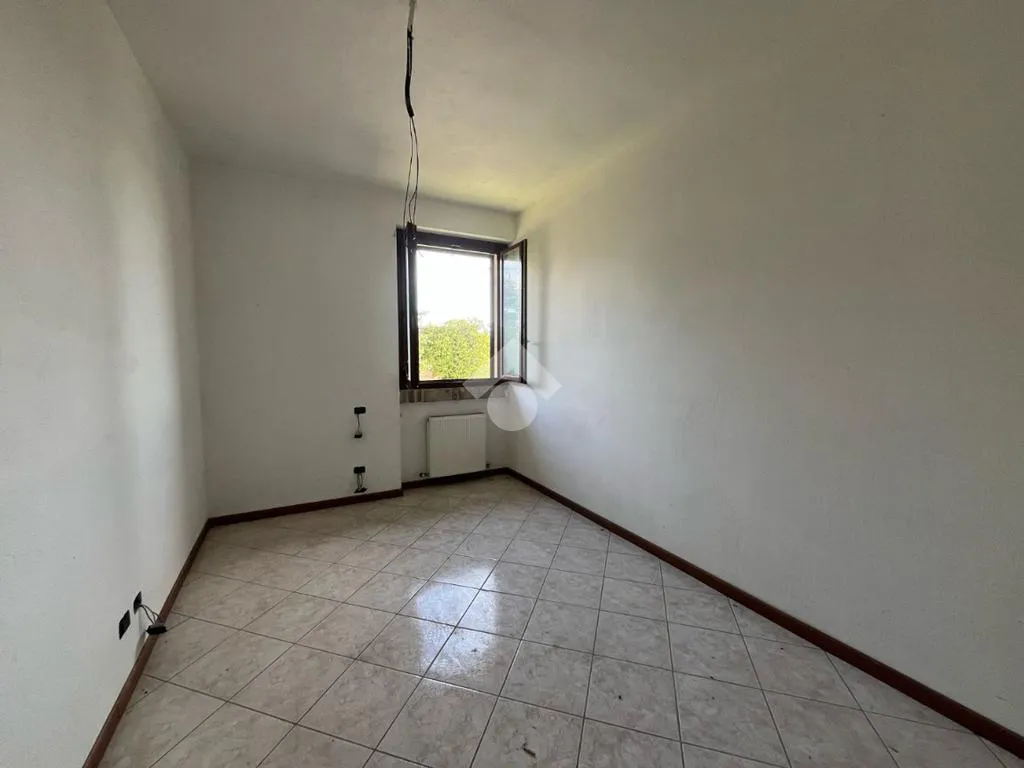 Rooms - Spacious 3-Room Apartment in Cadeo