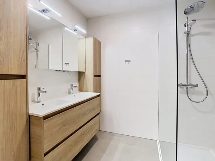 Vannitoad - Modern Flat with Terrace in Central Location