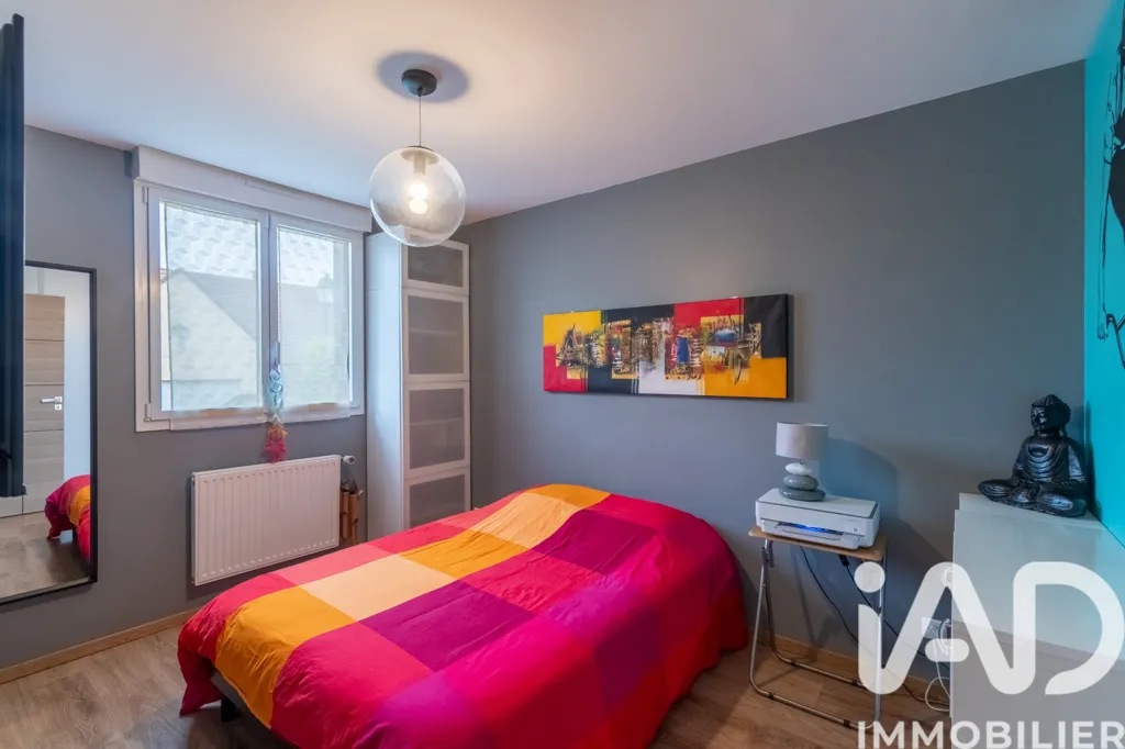 Magamistoad - Traditional House with Terrace in Yerres