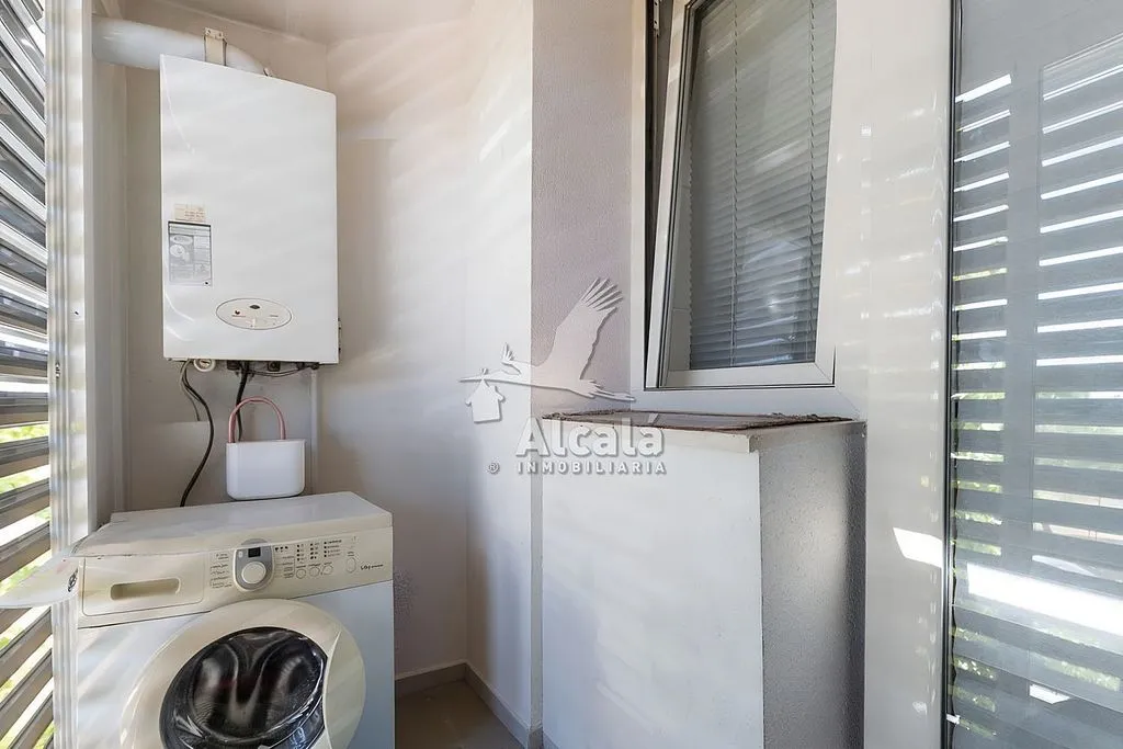 Pesuköök - Apartment with Pool in El Olivar, Alcalá de Henares