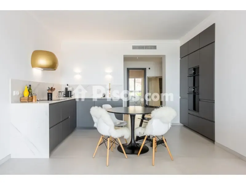 Köök - Scandinavian-Style Apartment with Pool in La Quinta