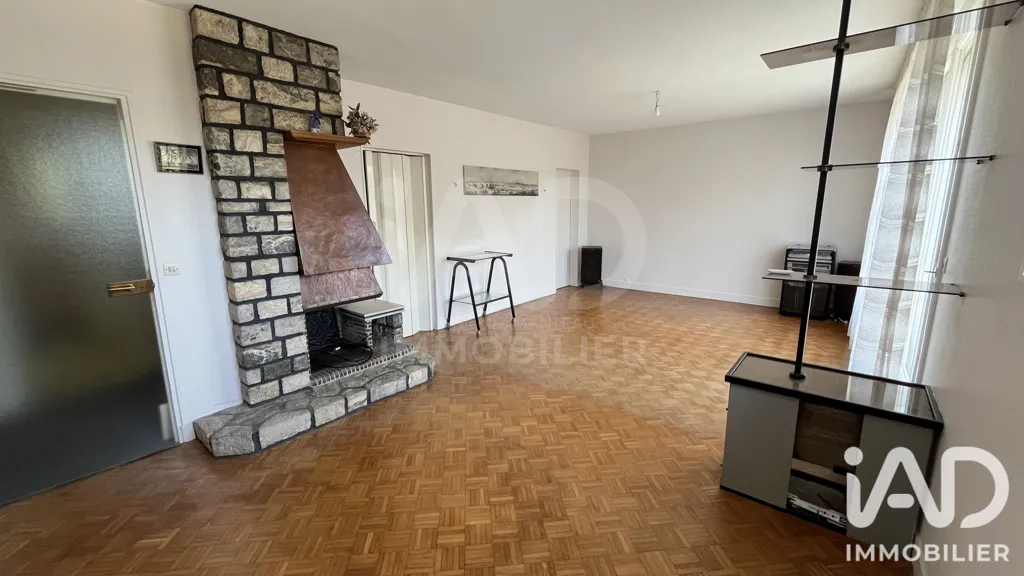 Soggiorno - House with Renovation Potential in Saran