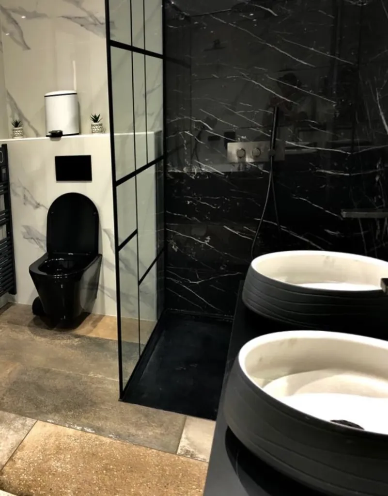 Salles de bain - Bergerie avec Piscine et Terrasse à Ventiseri