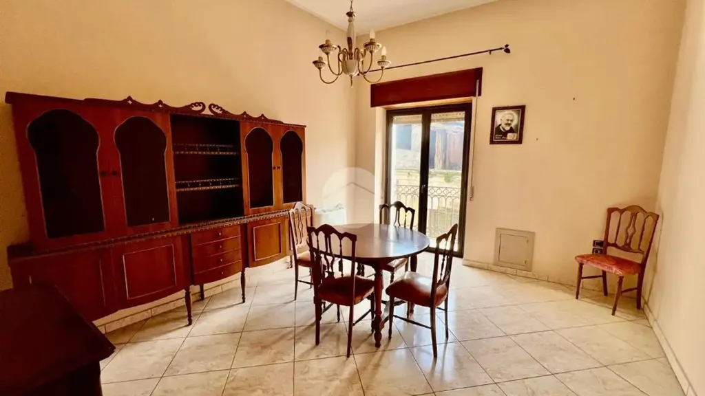Salle à manger - Apartment with Balconies in Cosenza Centre