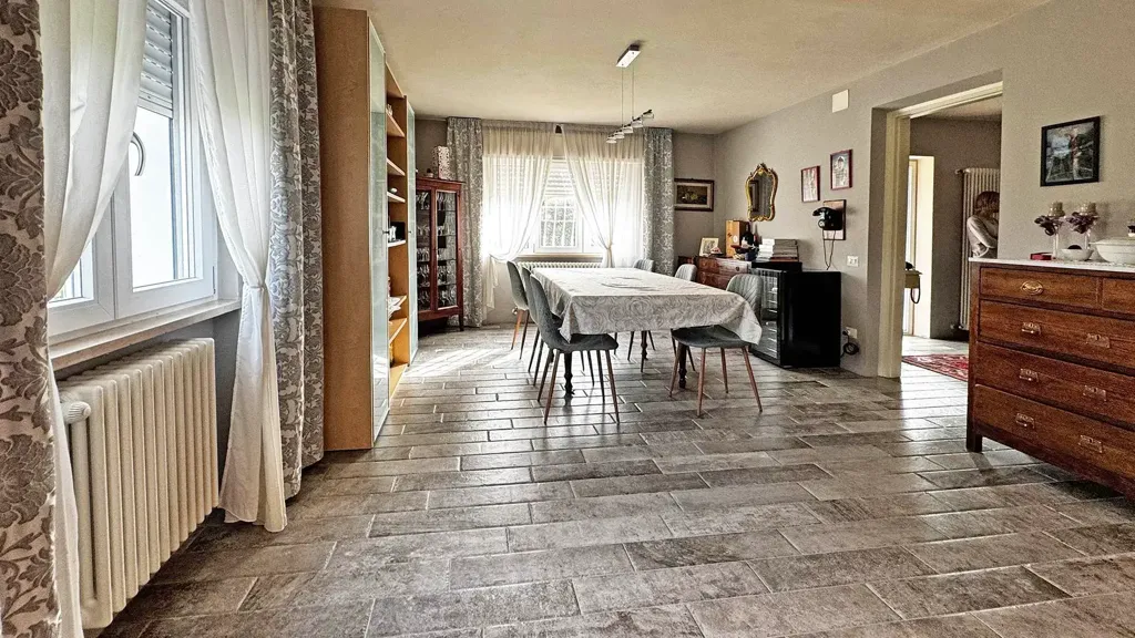 Salle à manger - Rustic Villa with Solar Panels in Lucca