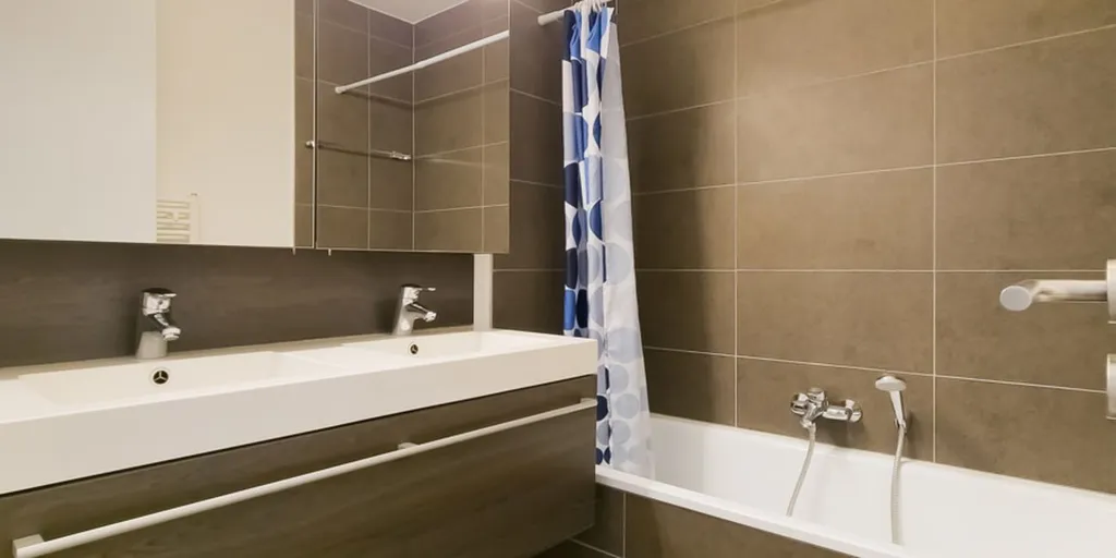 Vannitoad - Penthouse with South-West Terrace in Evere