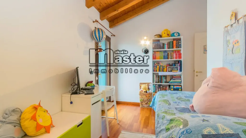 Chambres - Attico with South-Facing Terrace in Treviso