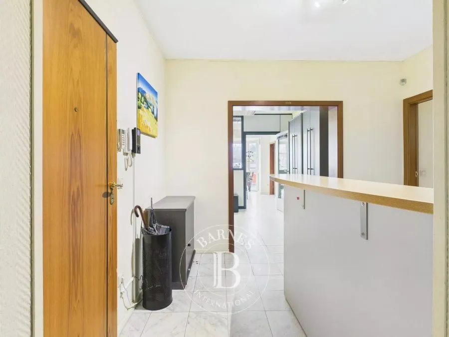 Entrée - Espace Bureau/Appartement avec Ascenseur à Luxembourg-Merl