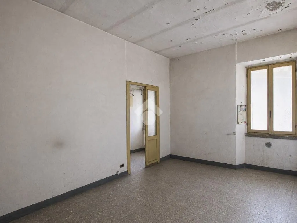 Rooms - Rustic Property for Renovation in Garbagnate Monastero