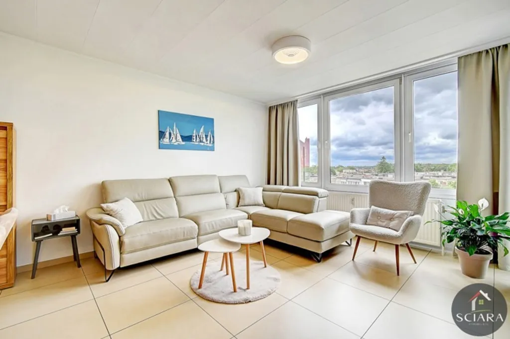 Soggiorno - 2-Bed Flat with Balcony on Top Floor in City Centre