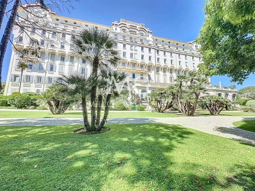 Giardino - Luxury Apartment with Private Garden in Cannes