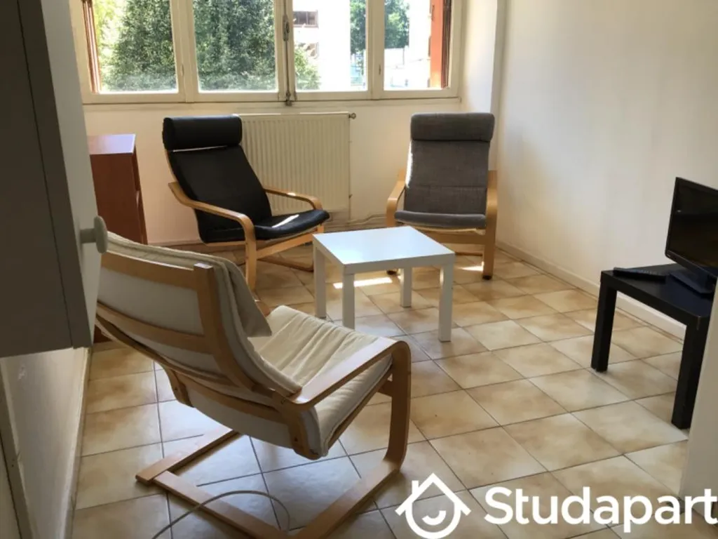 Living Room - Shared Flat with Balcony in University Area