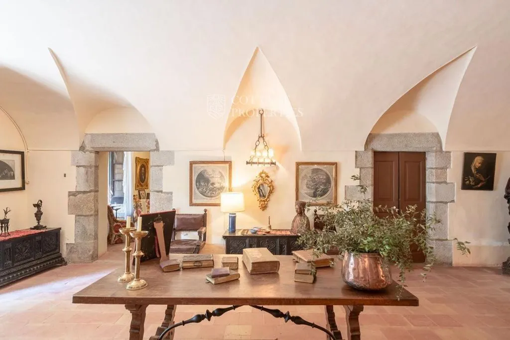 Kabinet - Luxury Farmhouse with Heritage in Llagostera
