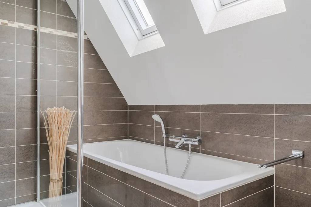 Salles de bain - Detached House with Garden in Alkmaar