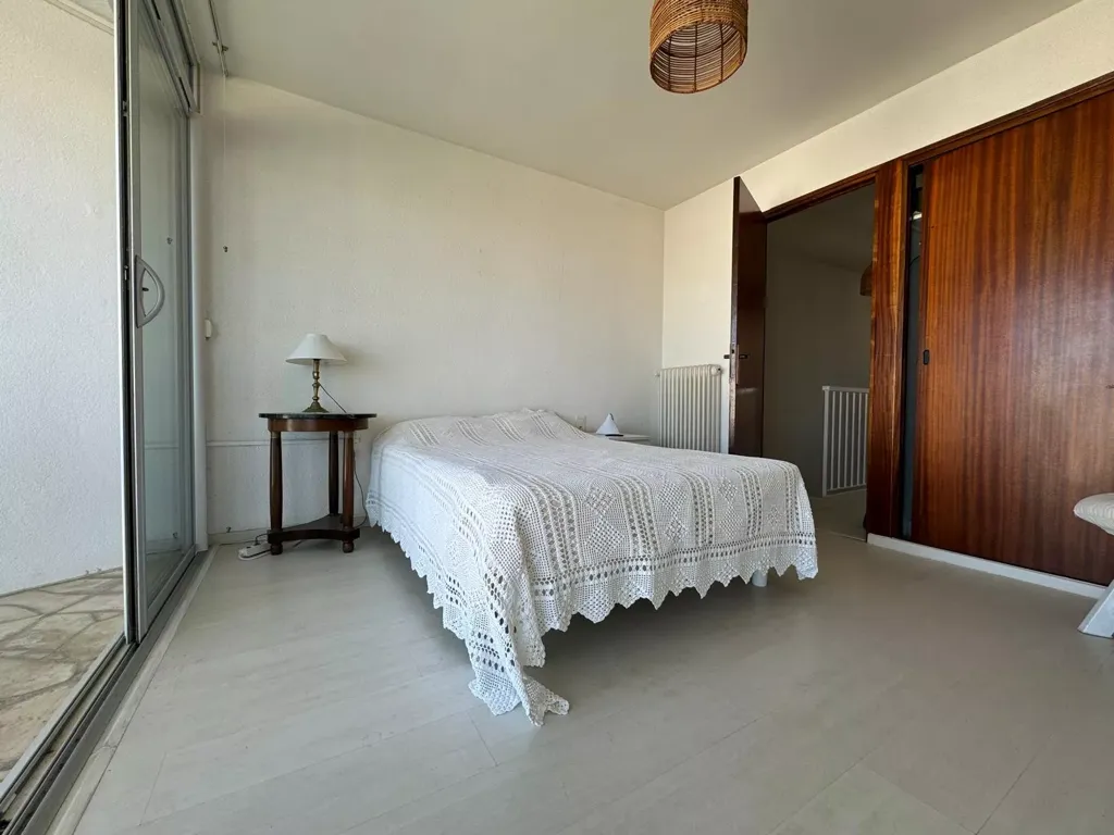 Magamistoad - Duplex Apartment with Sea View in Boucanet