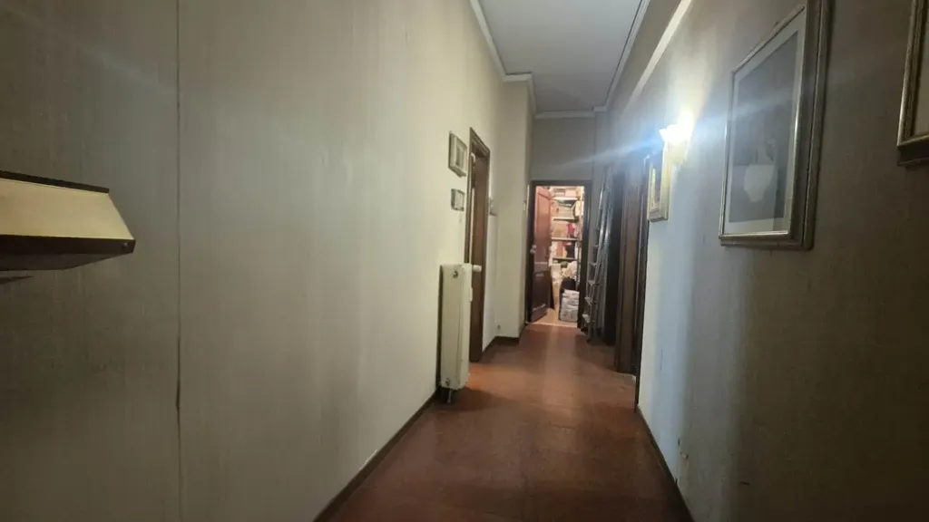 Entrée - 4-Room Apartment with Balcony in Florence
