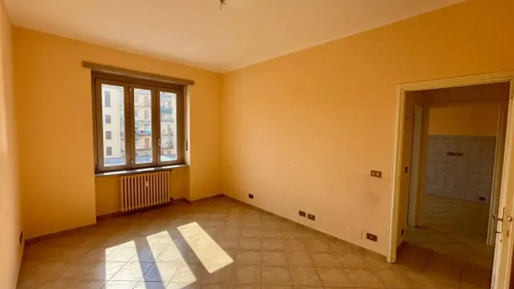 Pièces - Modernised 2-Bed Flat with Balcony in Pinerolo