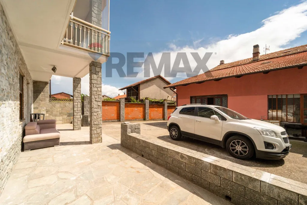 Terrace - Semi-detached House with Terrace in Mazzè