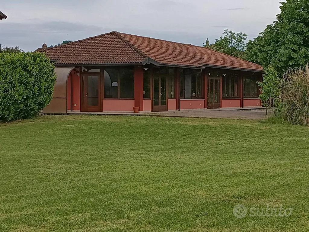 Jardin - Commercial Space with Mountain View in Romano Canavese